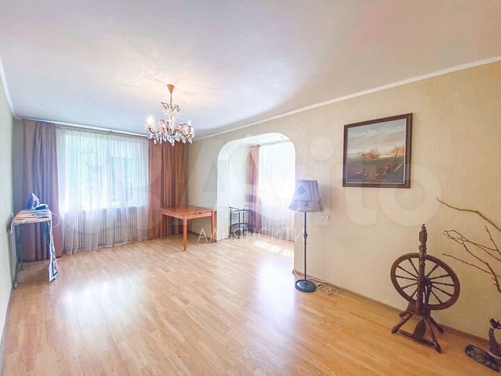 3-к. квартира, 71,8 м², 2/5 эт.