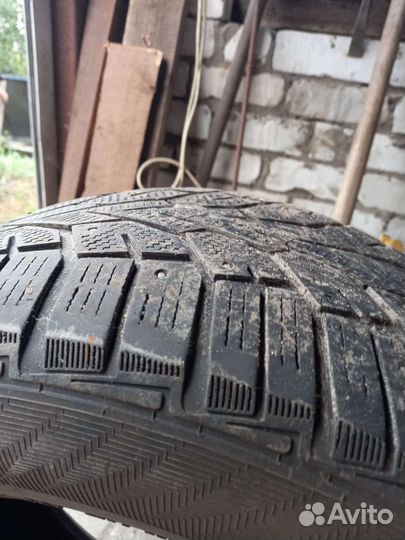 Gislaved NordFrost 100 235/55 R17