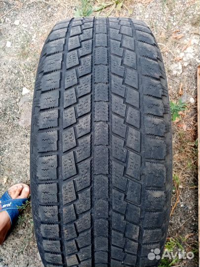 Hankook IceBear W300 225/60 R17