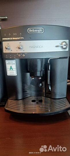 Кофемашина delonghi magnifica