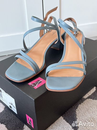 Босоножки из натуральной кожи tendance 40 размер