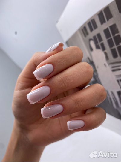 Маникюр френч, моделирование ногтей