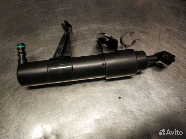 Форсунка омывателя фар VW Туарег 2007-2010 год