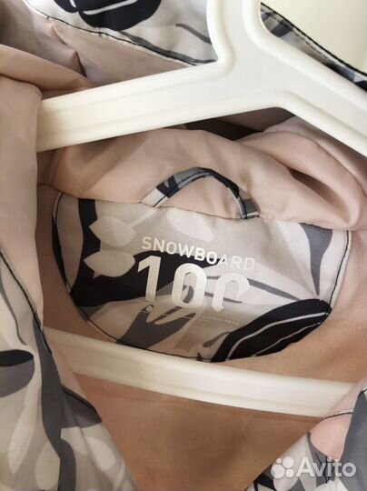 Куртка для сноуборда женская