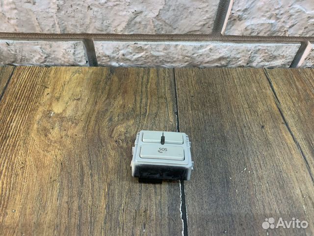 Skoda Karoq Клавиша аварийного вызова