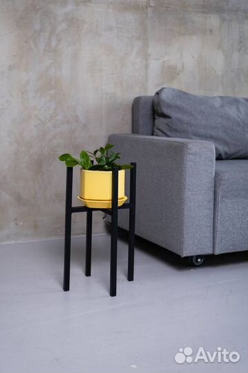 Подставка для цветов напольная металлическая