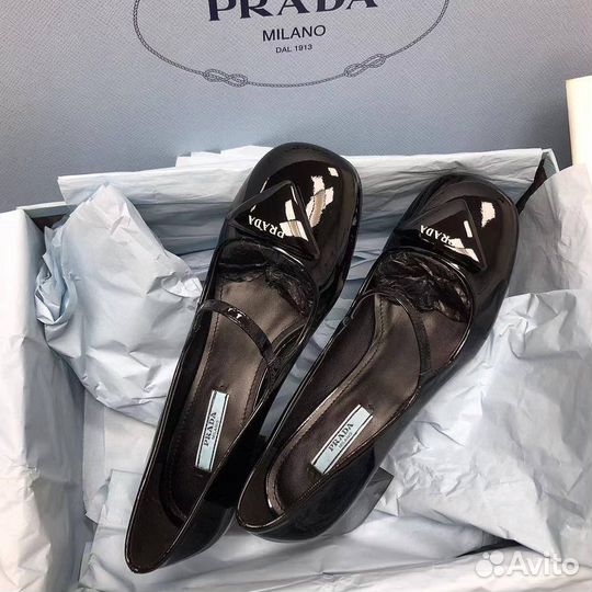 Женские туфли от Prada