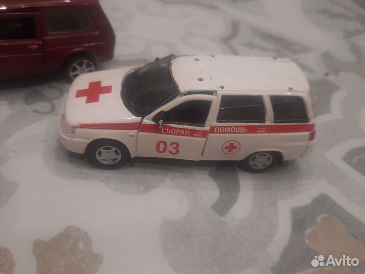 Коллекция моделей машинок