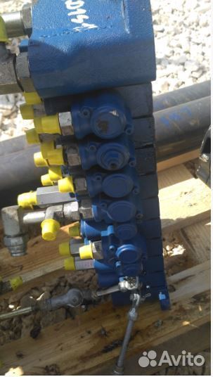 Распределитель Rexroth 172482-74700 Yanmar ViO 25