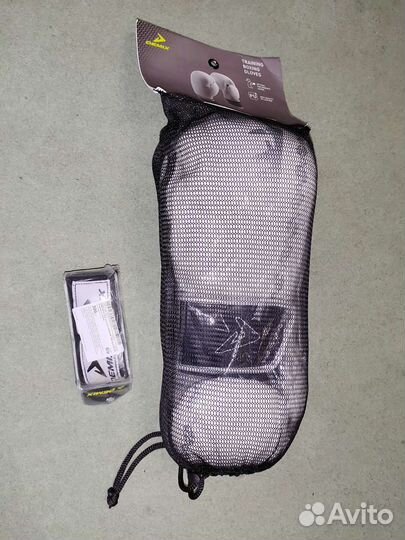 Перчатки боксерские и бинты Demix