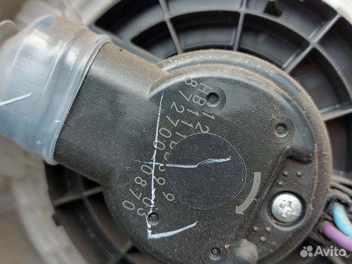 Моторчик печки Мазда 3 bl