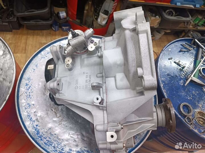 Шепчутся с вожделением, слагают легенды