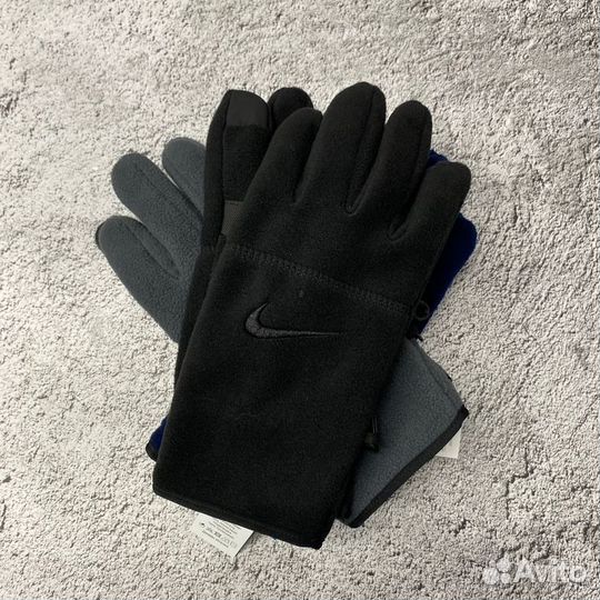 Перчатки Nike