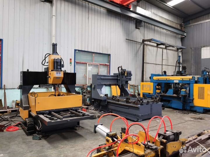 Вертикально сверлильный станок с чпу