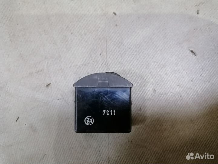 Кнопка регулировки стеклоочистителя Daewoo Nexia