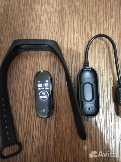 Новые фитнес браслеты М4