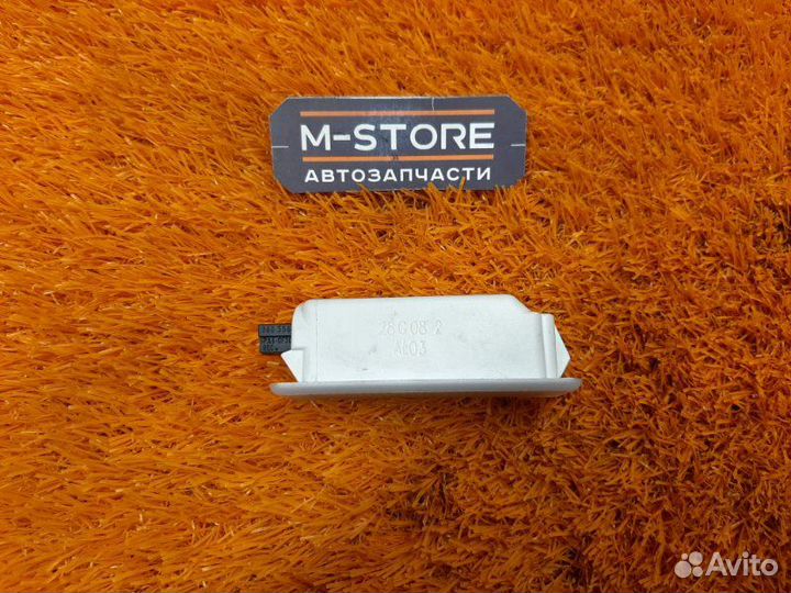 Плафон освещения Bmw 3-Series E90 N46B20B 2008