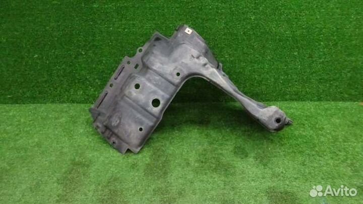 Защита двигателя левая Toyota Wish ZGE20 2ZR-FAE