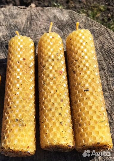 Свеча «Гармония любви», из вощины с травами