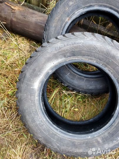 Goodyear UltraGrip Extreme 175/70 R13 82