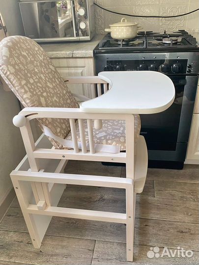 Стульчик для кормления
