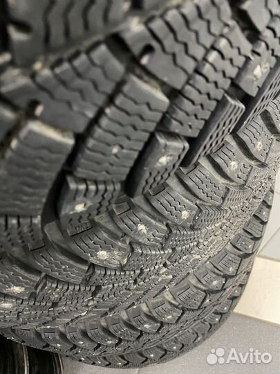 Bfgoodrich G-Force Stud 205/60 R16