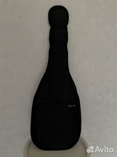 Акустическая гитара