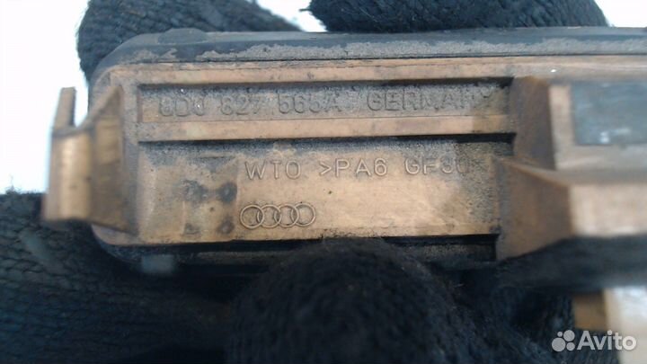 Ручка крышки багажника Audi A4 (B5), 1999