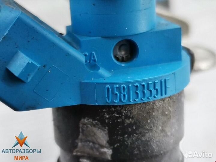 Форсунка Volkswagen Passat B5 1999 058133551F