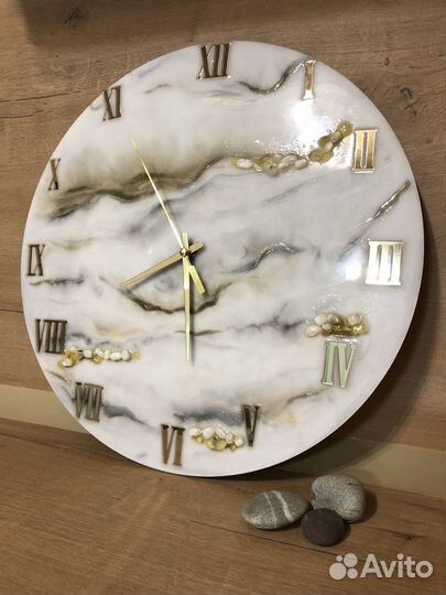 Часы из эпоксидной смолы