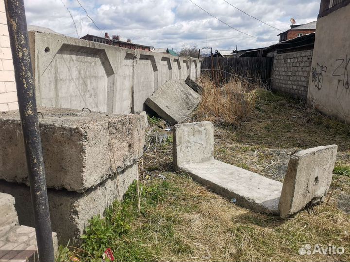 Бетонный забор