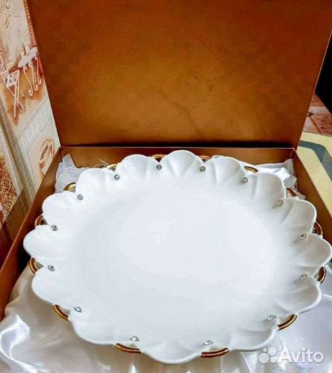 Фруктовница на ножке