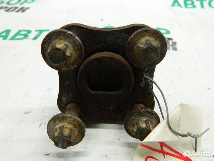 Цапфа левая для Nissan Note 1 2005-2013г