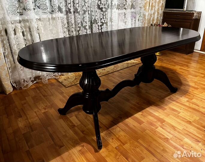 Стол