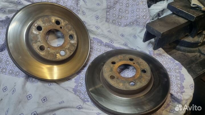 Передние тормозные диски