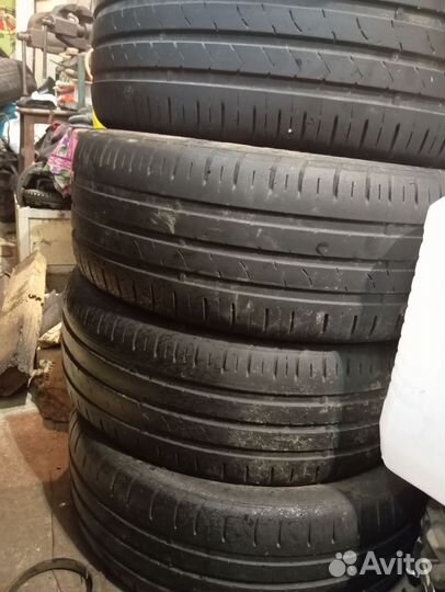 Kumho Ecsta HS51 195/50 R15 42M