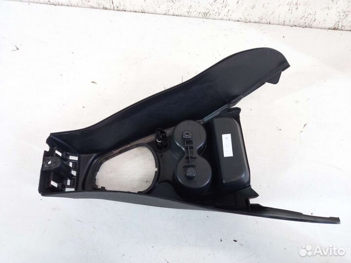 Центральная консоль Renault Logan 2