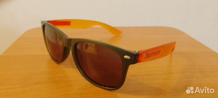 Продам очки солнцезащитные Jagermeister