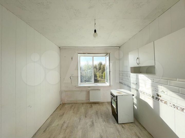 2-к. квартира, 43 м², 3/3 эт.