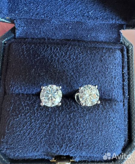Серьги с природными бриллиантами