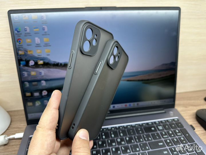 Чехол на iPhone 12