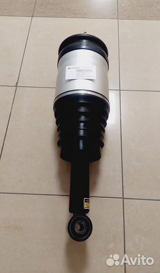 Пневмостойка Land Rover Discovery 4