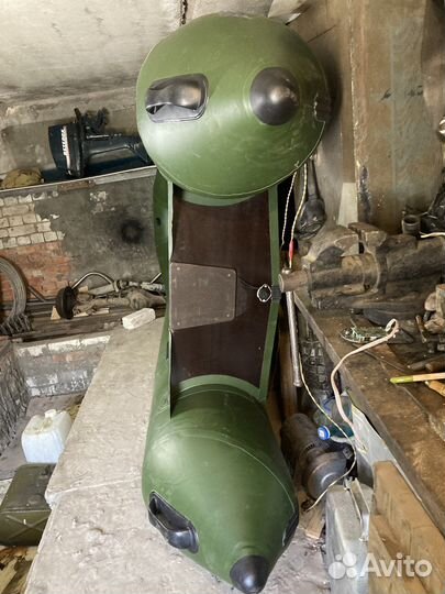 Лодка «Навигатор 330»