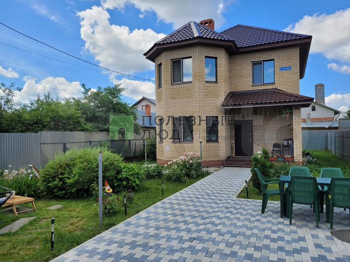 Коттедж 127 м² на участке 4 сот.