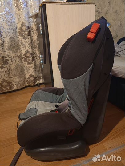 Автомобильное детское кресло от 9 до 36 кг