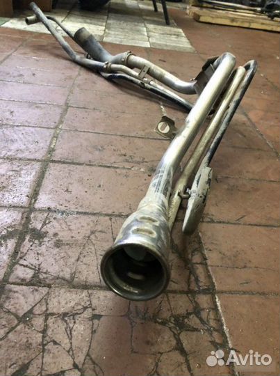 Заливная горловина Ford Focus 2