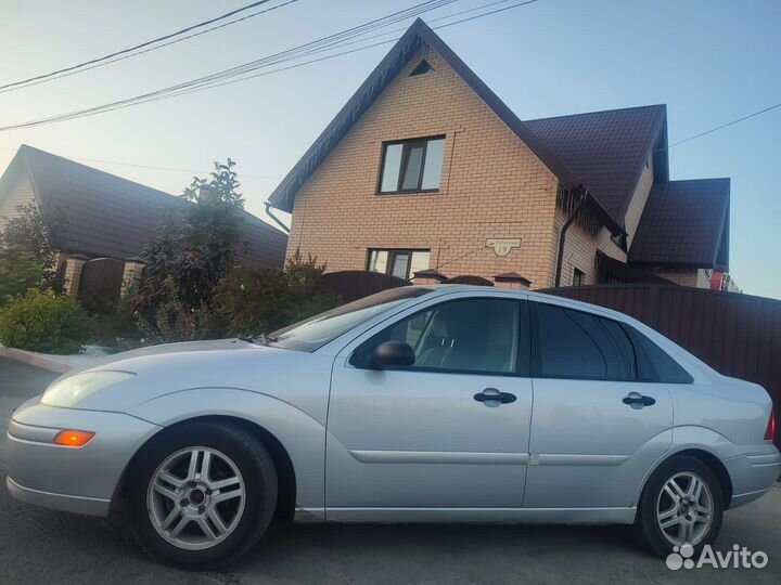 Ford Focus 2.0 AT, 2001, 144 400 км
