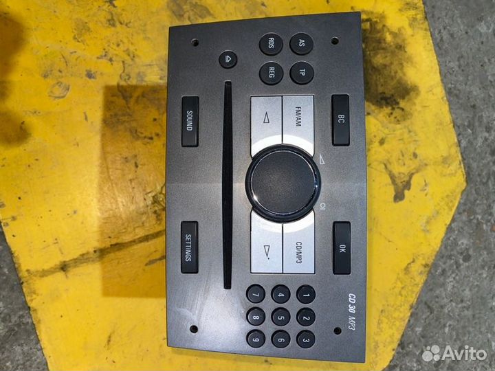 Магнитола Opel Antara внедорожник 3.2 2010