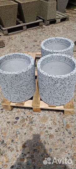 Уличные вазоны