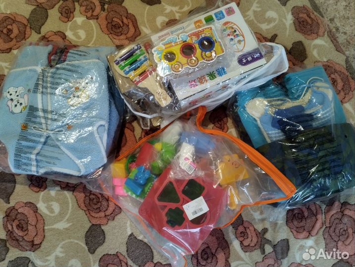 Вещи и игрушки пакетом 80-86